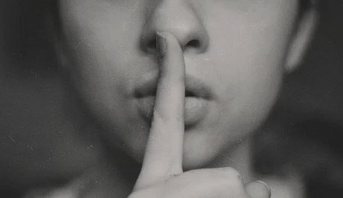 OF SILENCE AND KNOWLEDGE